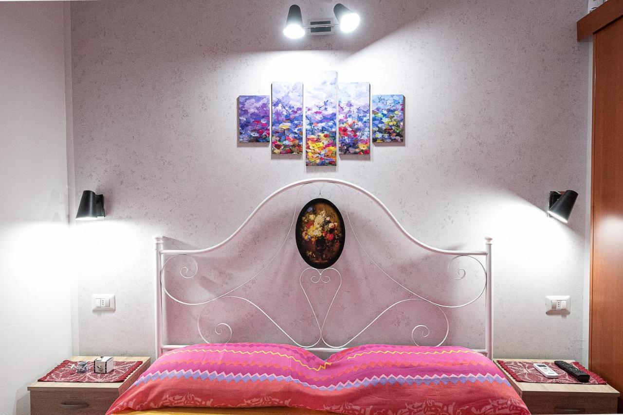 Bed and Breakfast La Scalinata Марина-ди-Манкаверса Экстерьер фото